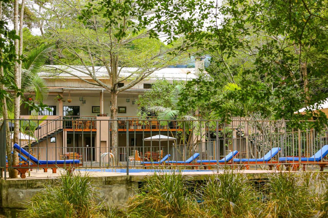 Mbugwe Lodge Arusha Esterno foto
